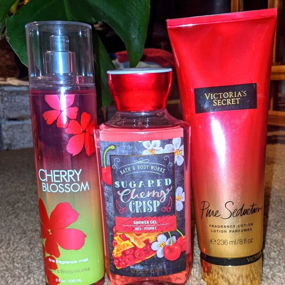 Bath and body works/Victoria secret